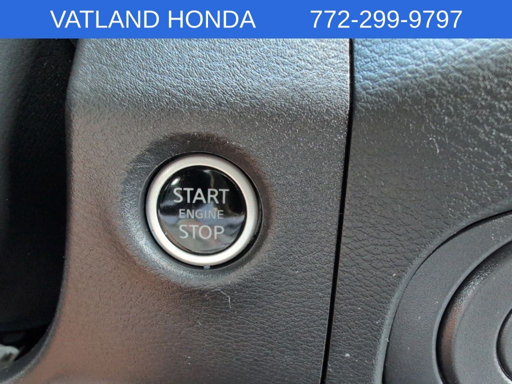 2024 Nissan Frontier SV photo 19