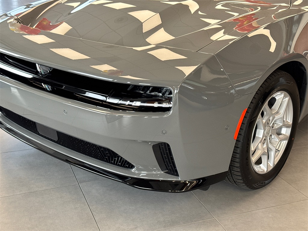 2025 Dodge Charger R/T photo 3