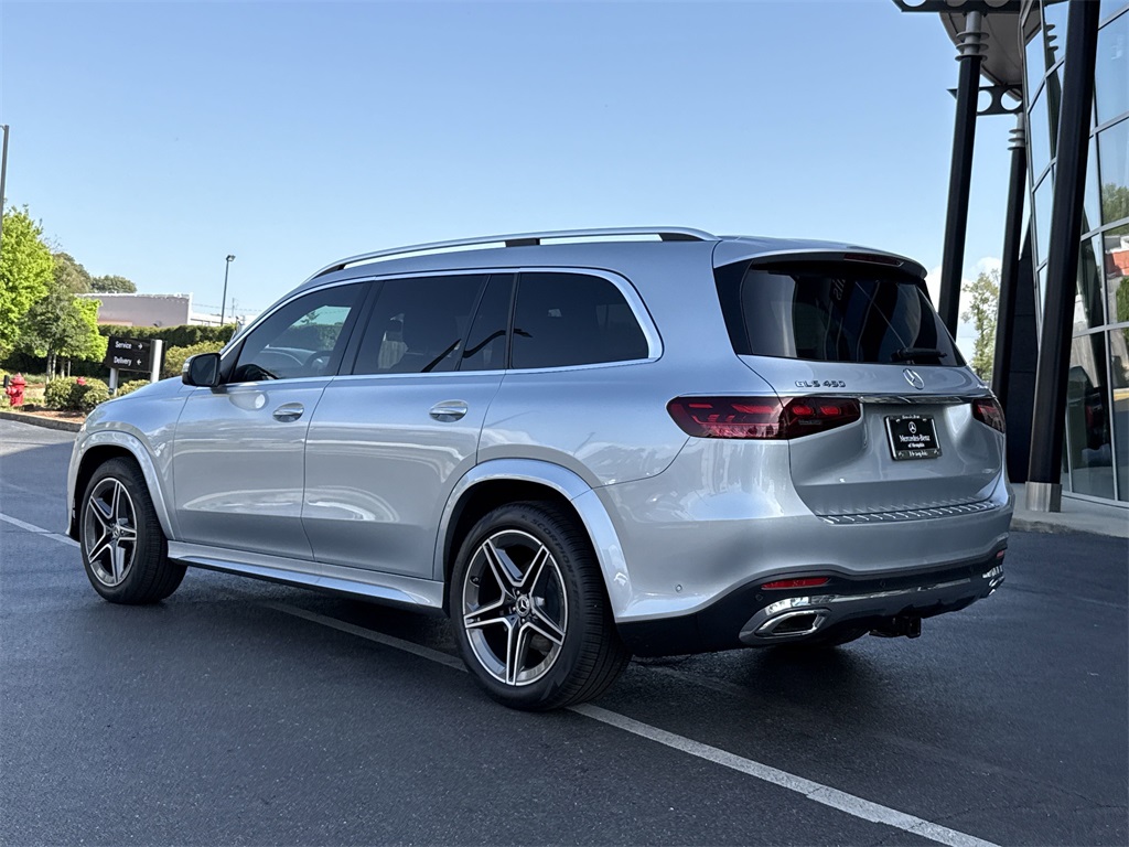 2025 Mercedes Benz GLS 450 4MATIC photo 3