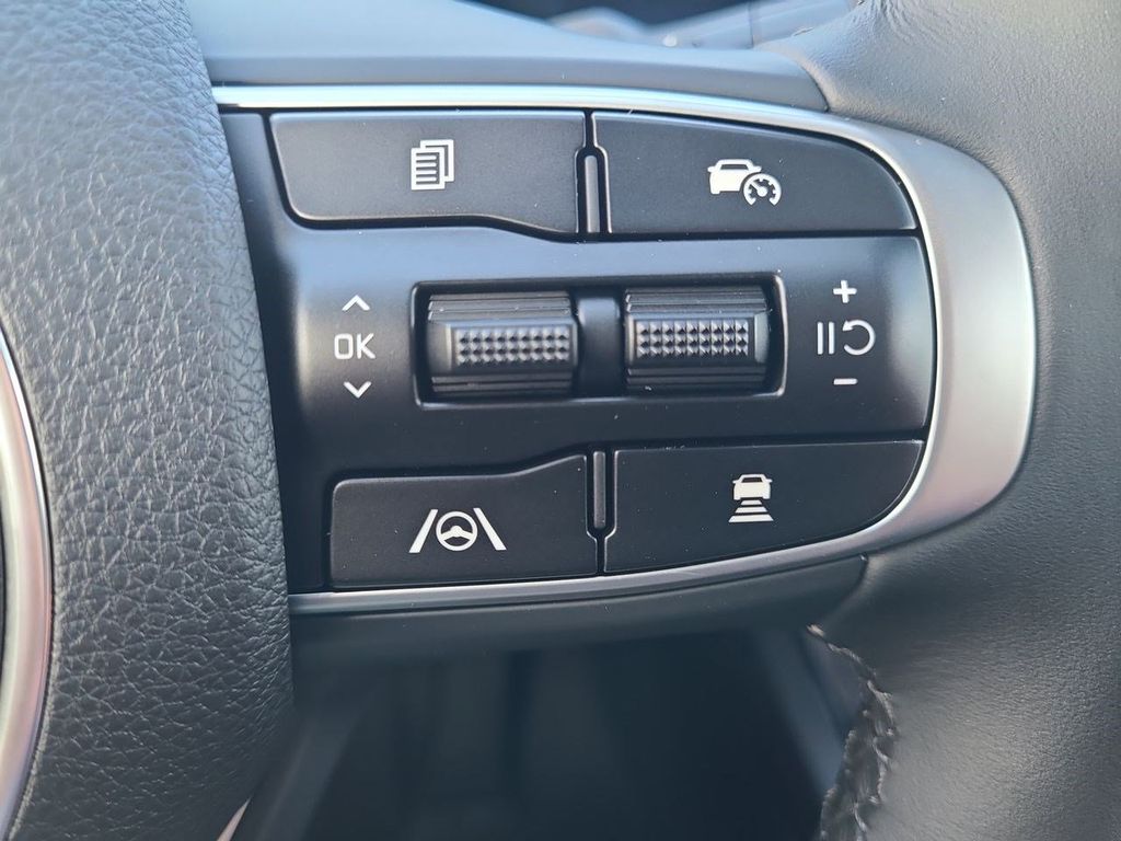 2026 Kia K5 GT-Line photo 27