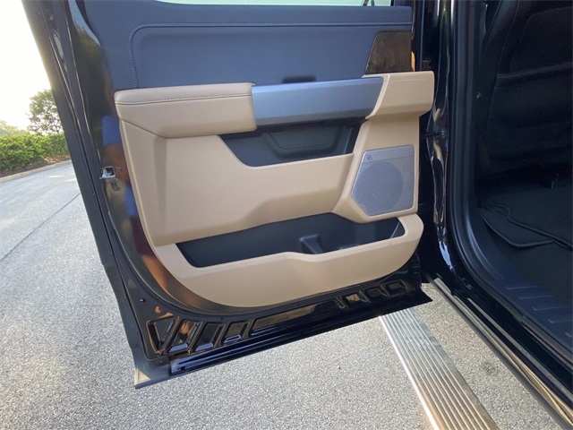 2024 Ford F-350 Lariat photo 12