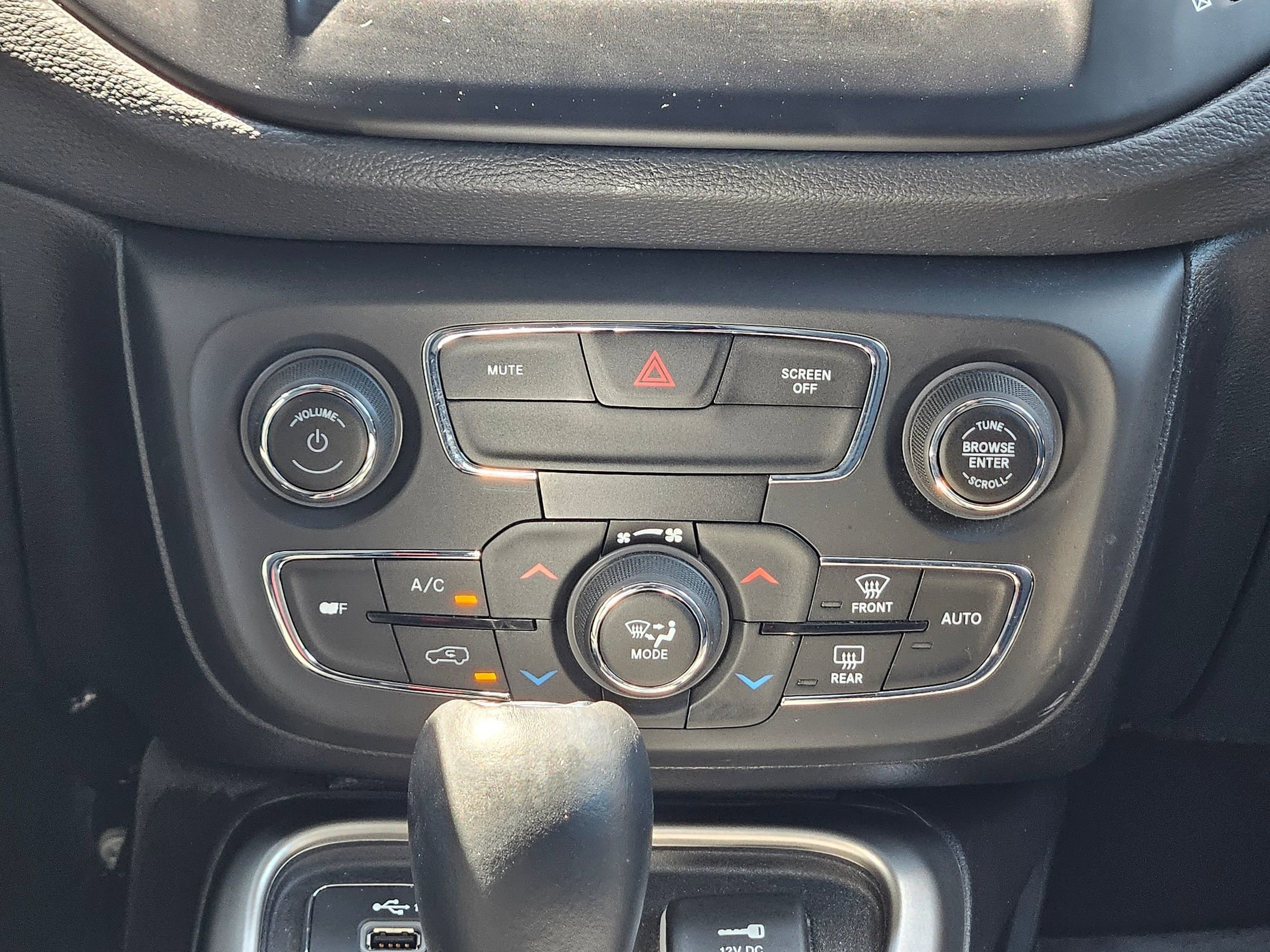 2021 Jeep Compass Latitude photo 12