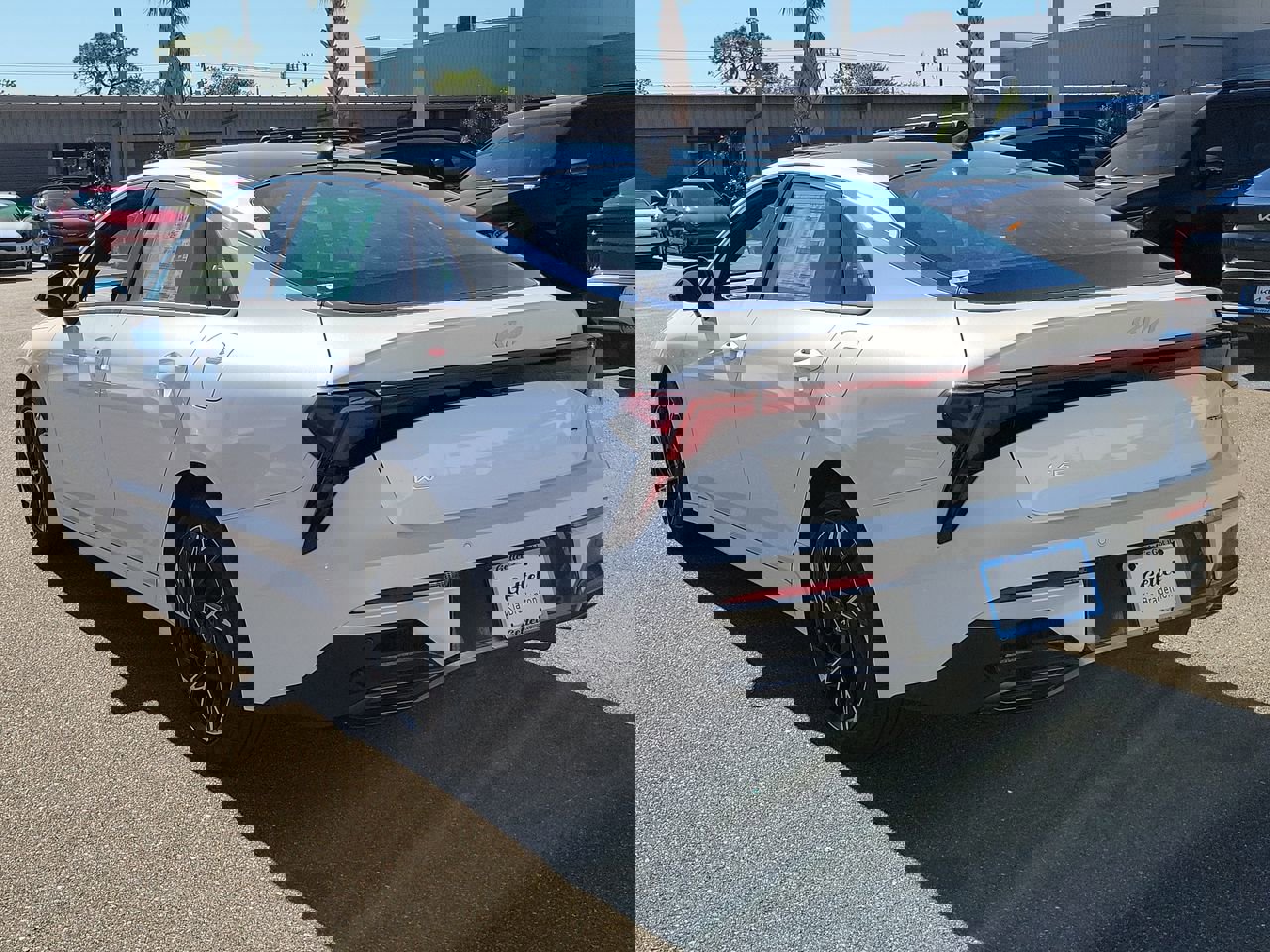 2025 Kia K5 GT-Line photo 7