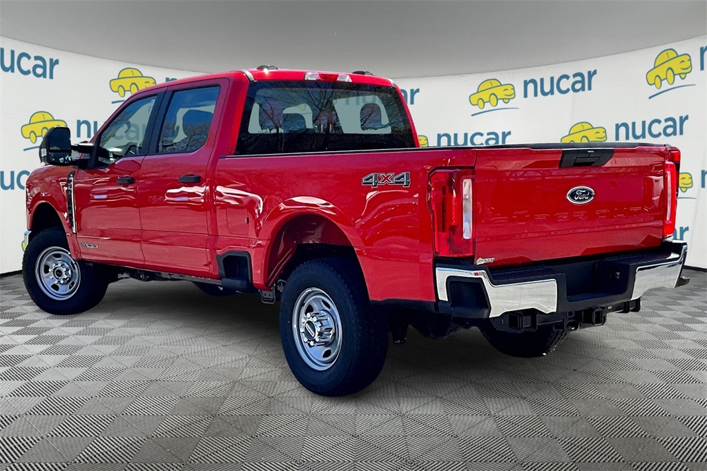 2025 Ford F-350 photo 4