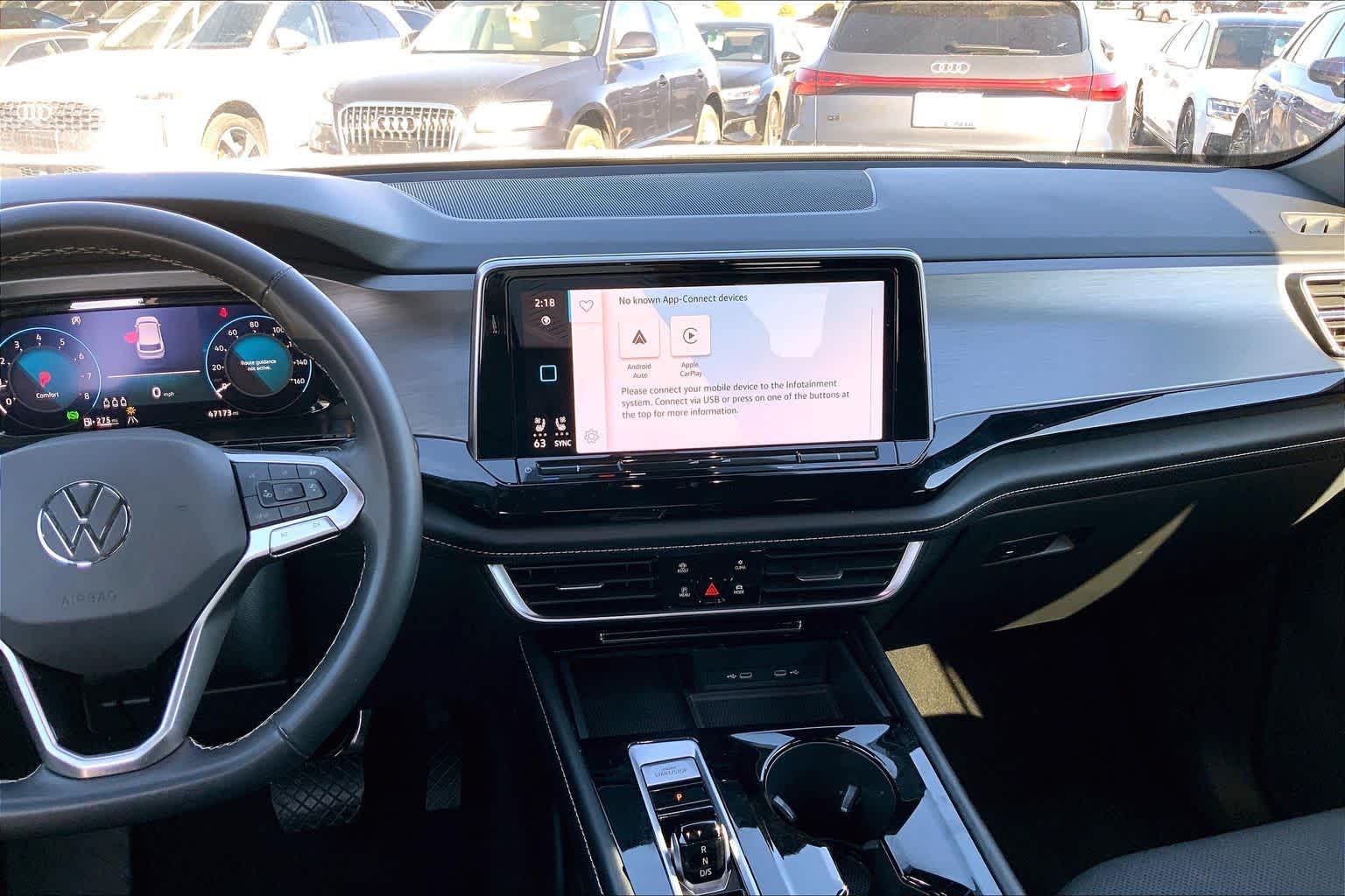 2024 Volkswagen Atlas Cross Sport SE Technology photo 3