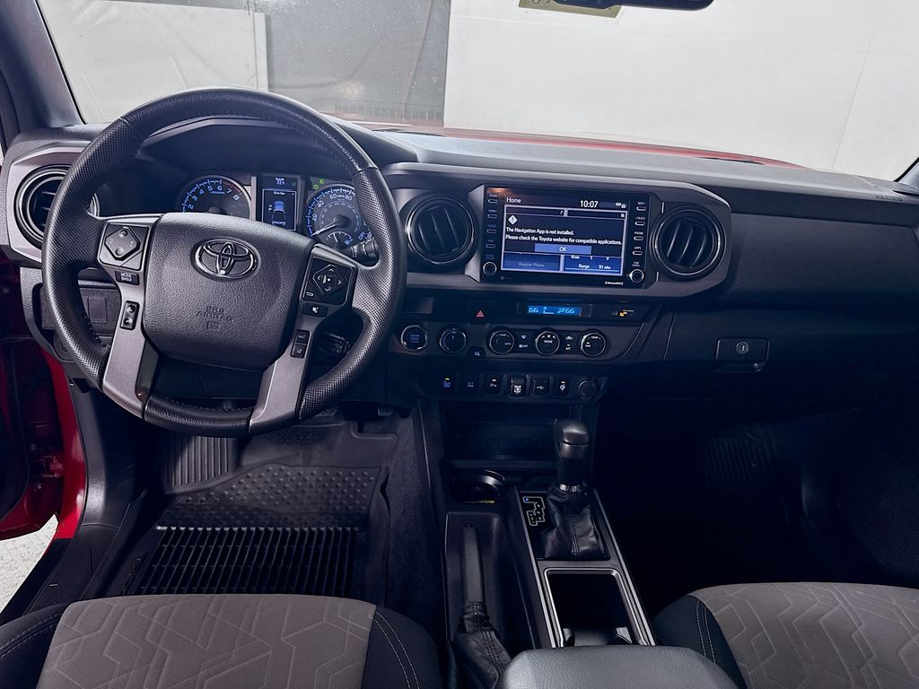 2021 Toyota Tacoma TRD photo 19
