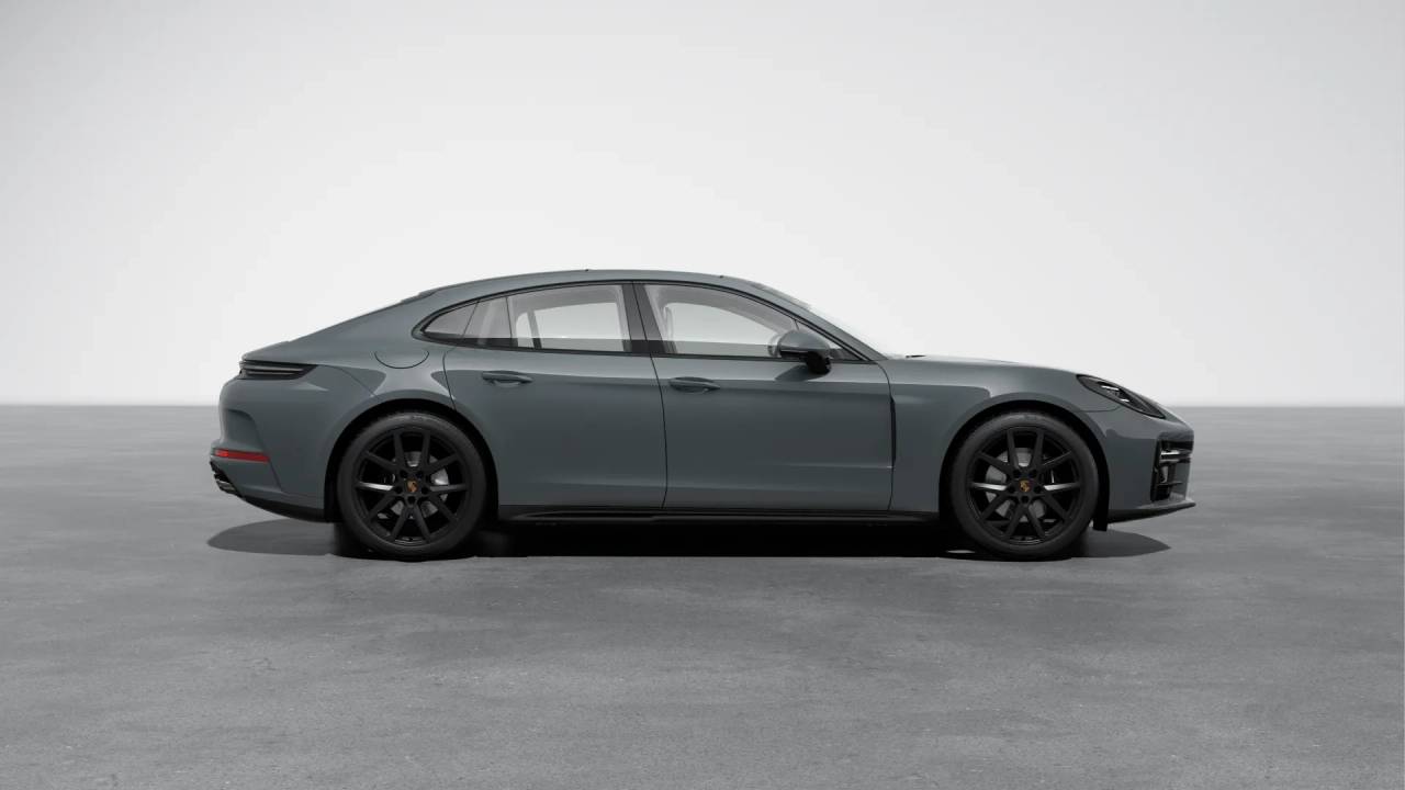 2026 Porsche Panamera 4 photo 6