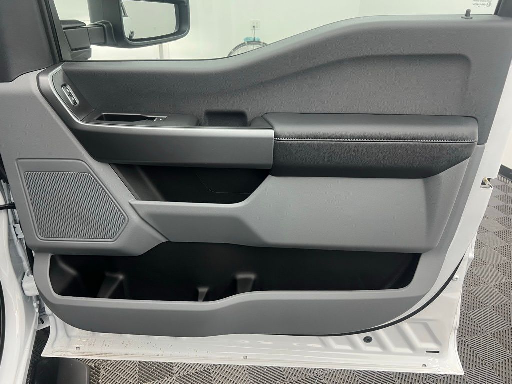 2025 Ford F-250 photo 23