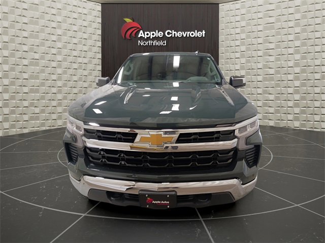 2025 Chevrolet Silverado 1500 LT photo 2
