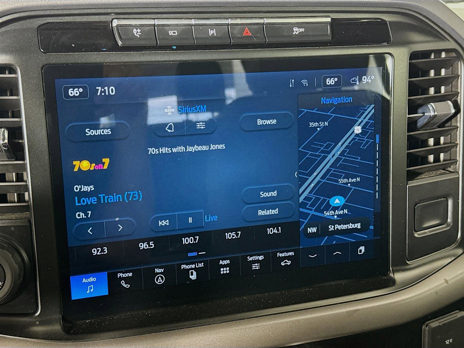 2024 Ford F-150 XLT photo 14