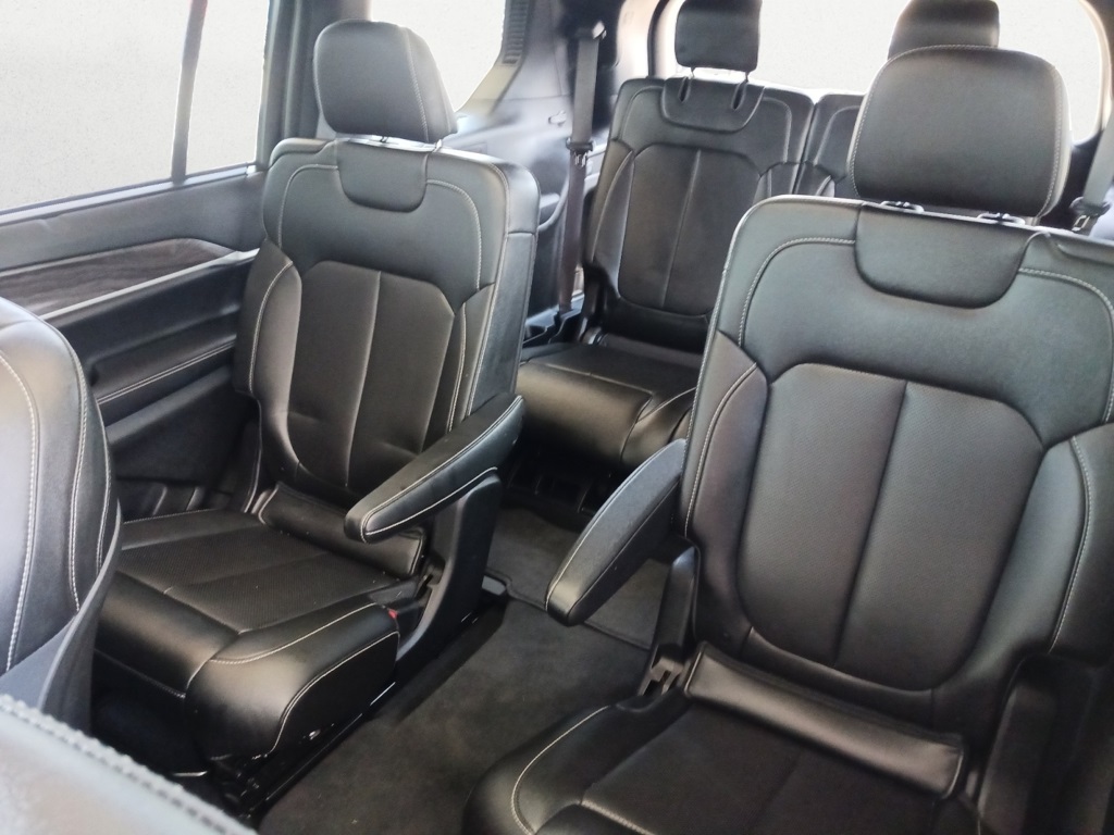 2024 Jeep Grand Cherokee Limited photo 25