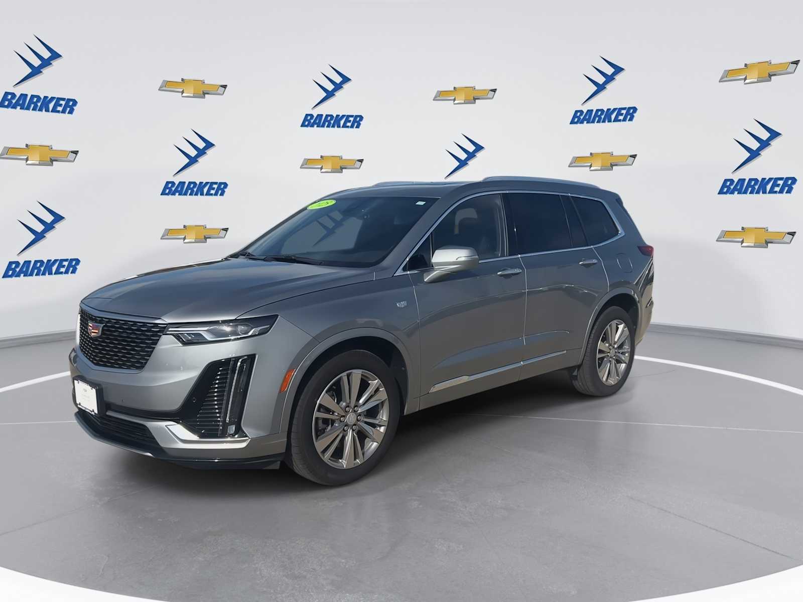 2025 Cadillac XT6 Premium Luxury photo 3