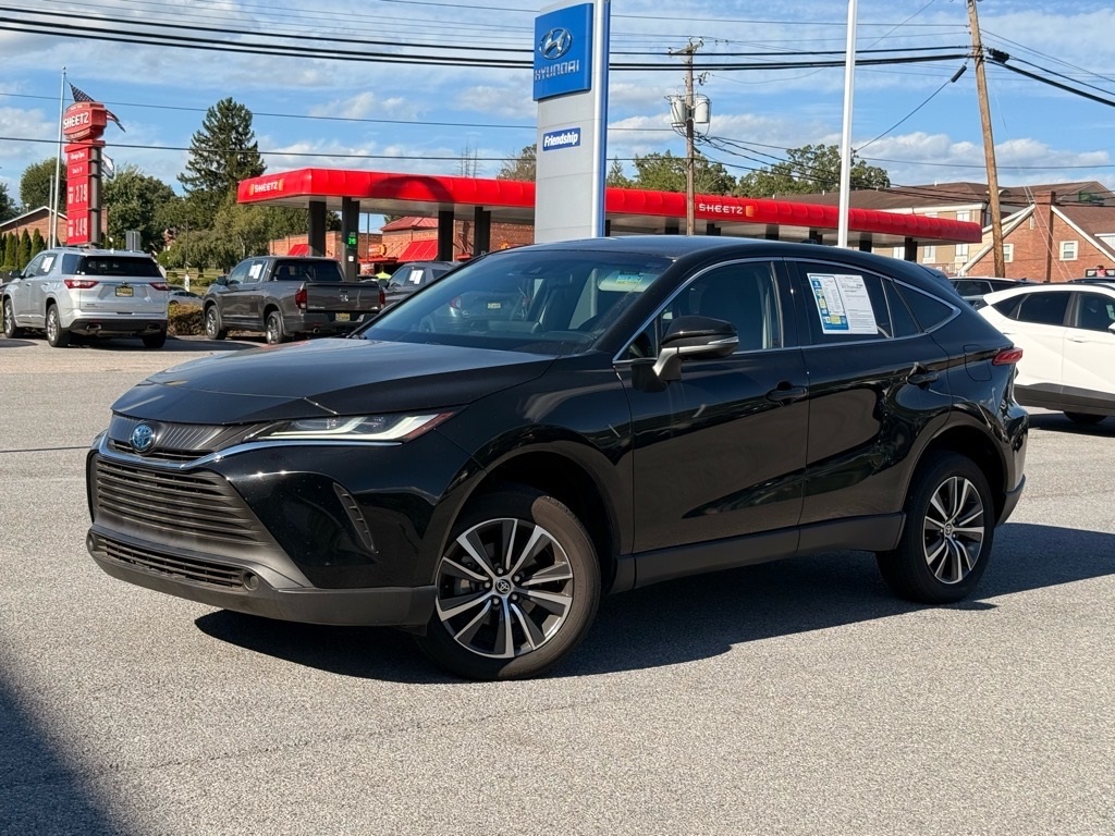 2023 Toyota Venza LE photo 2
