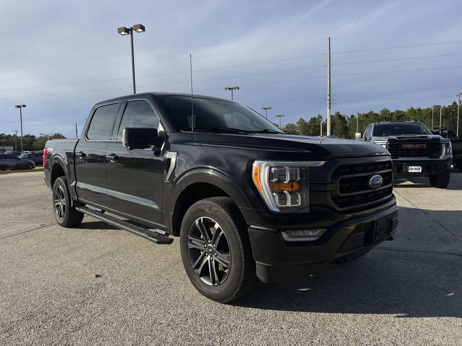 2022 Ford F-150 XLT's photo