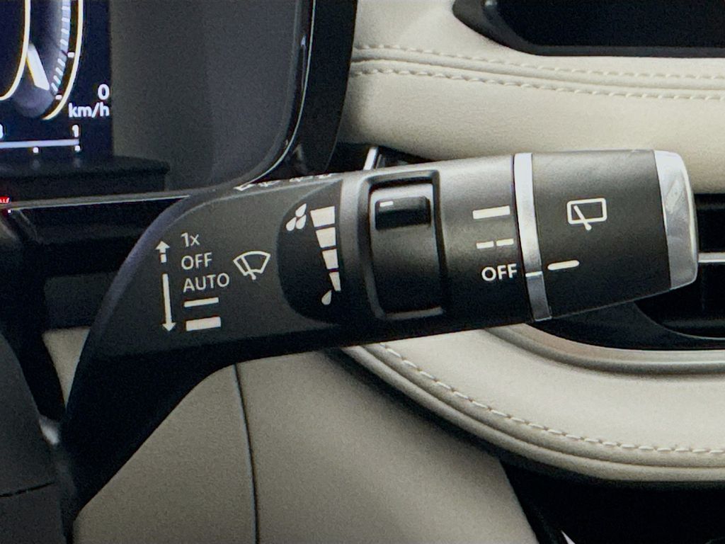 2026 Infiniti QX60 Luxe photo 13