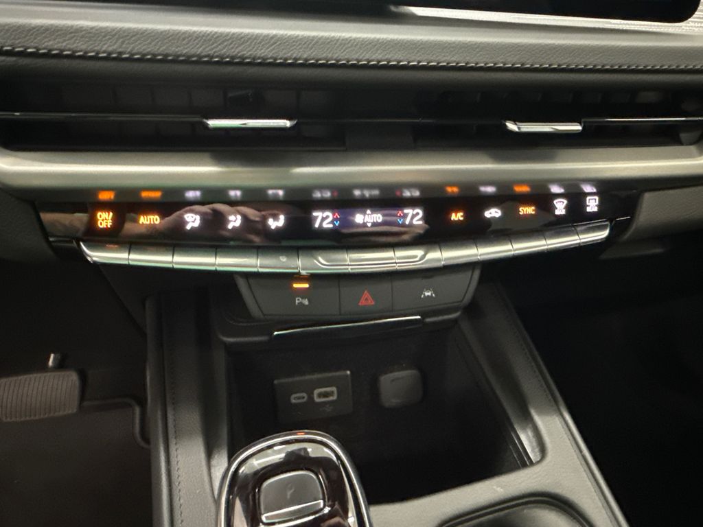 2025 Cadillac XT4 Premium Luxury photo 22