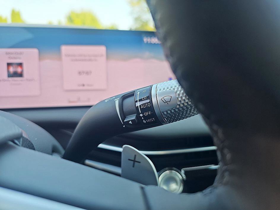 2025 Genesis G80 2.5T Advanced photo 19