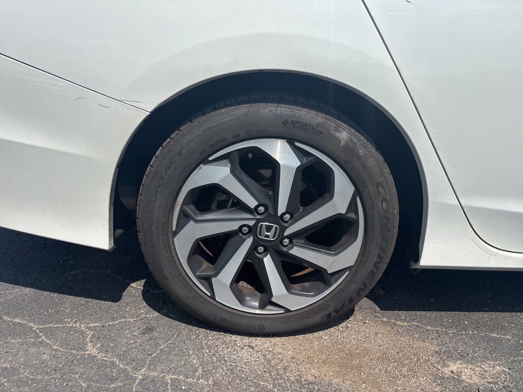 2017 Honda Accord EX-L V6 photo 4