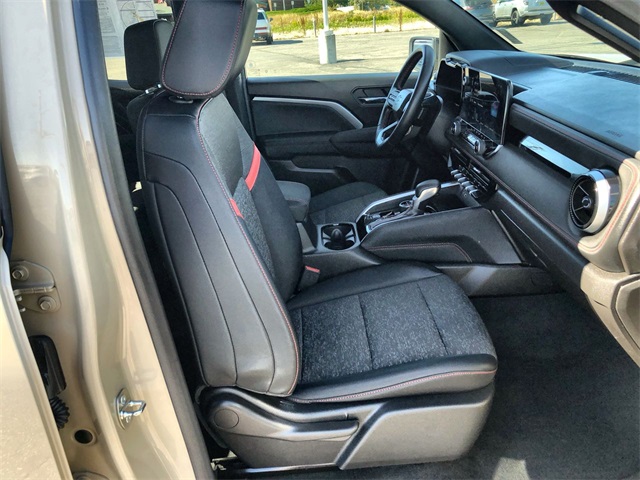 2023 Chevrolet Colorado Z71 photo 13