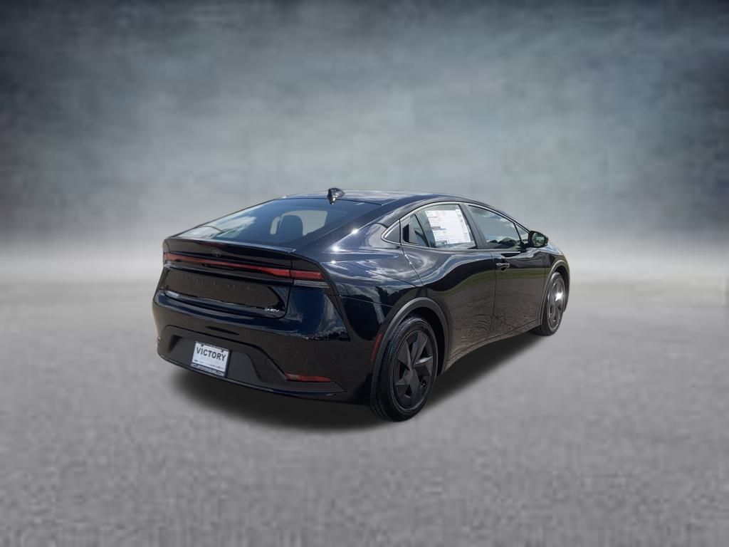 2025 Toyota Prius LE photo 7