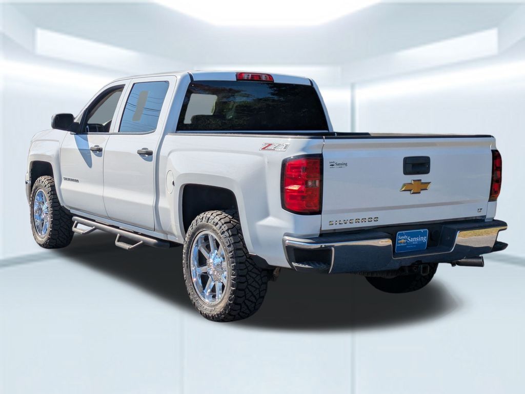 2014 Chevrolet Silverado 1500 LT photo 3