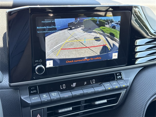 2025 Toyota Camry SE photo 21