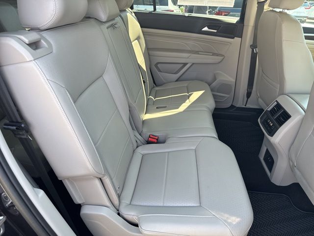 2021 Volkswagen Atlas SE Technology photo 16
