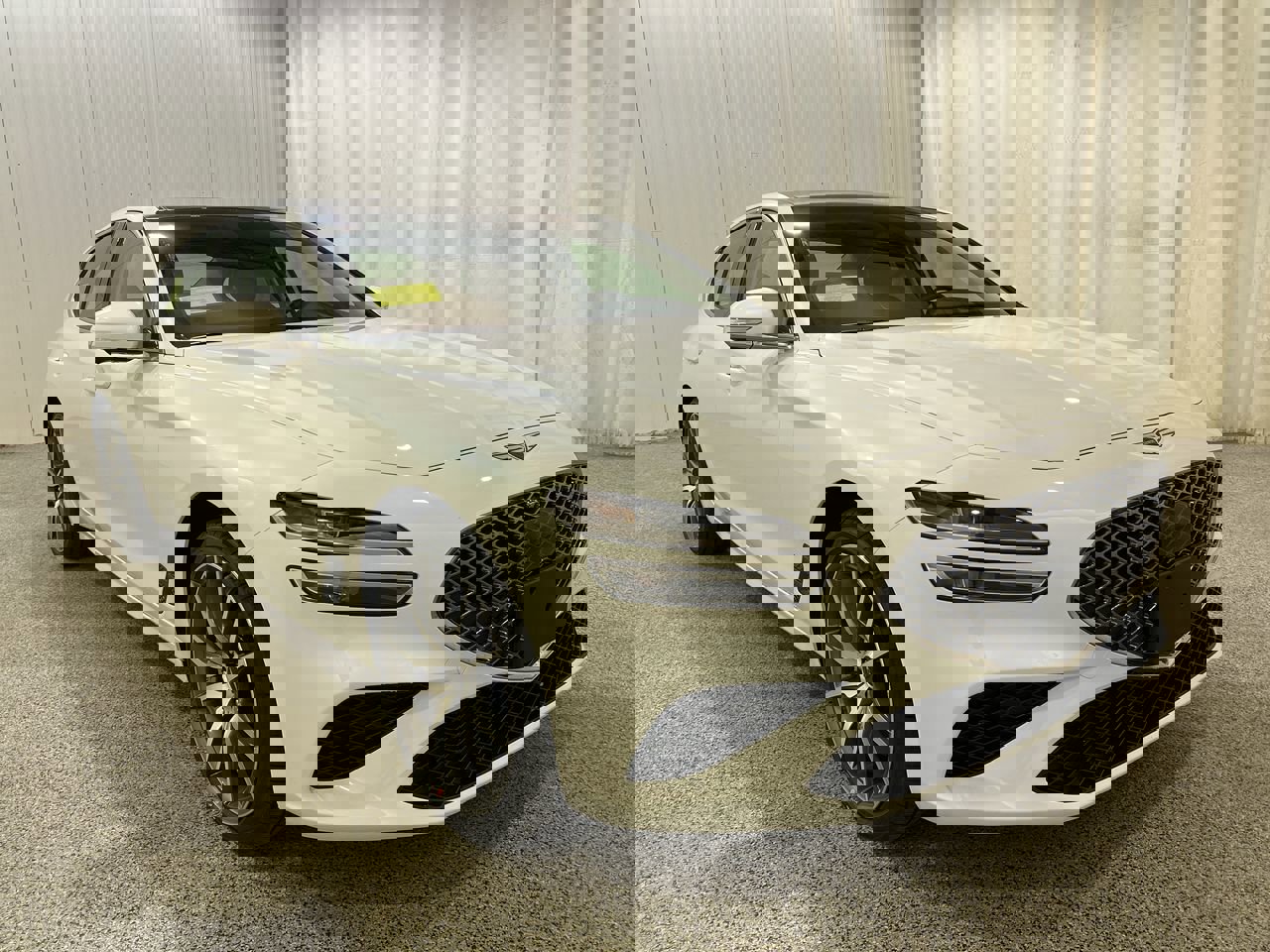 New 2026 Uyuni White Genesis 2.5T Prestige image 1
