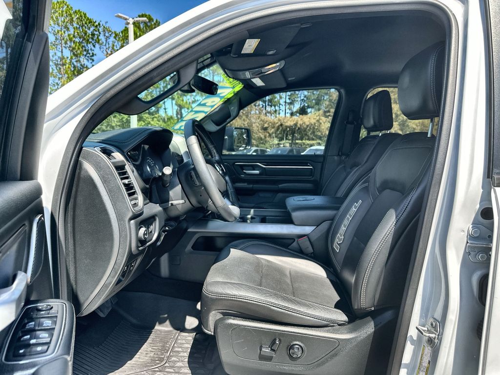 2020 Ram 1500 Rebel photo 17