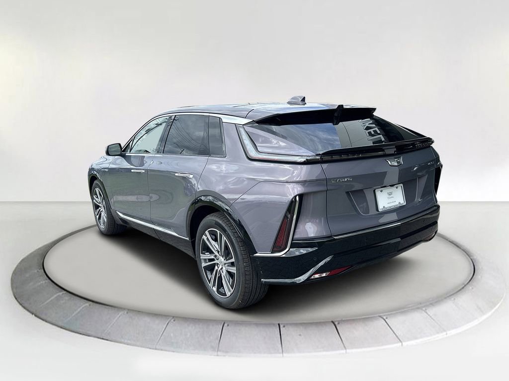 2026 Cadillac Lyriq Luxury photo 3