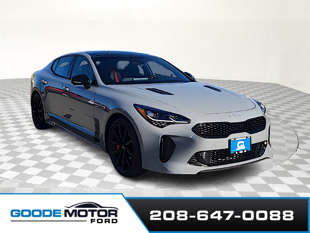 2023 Kia Stinger GT2's photo