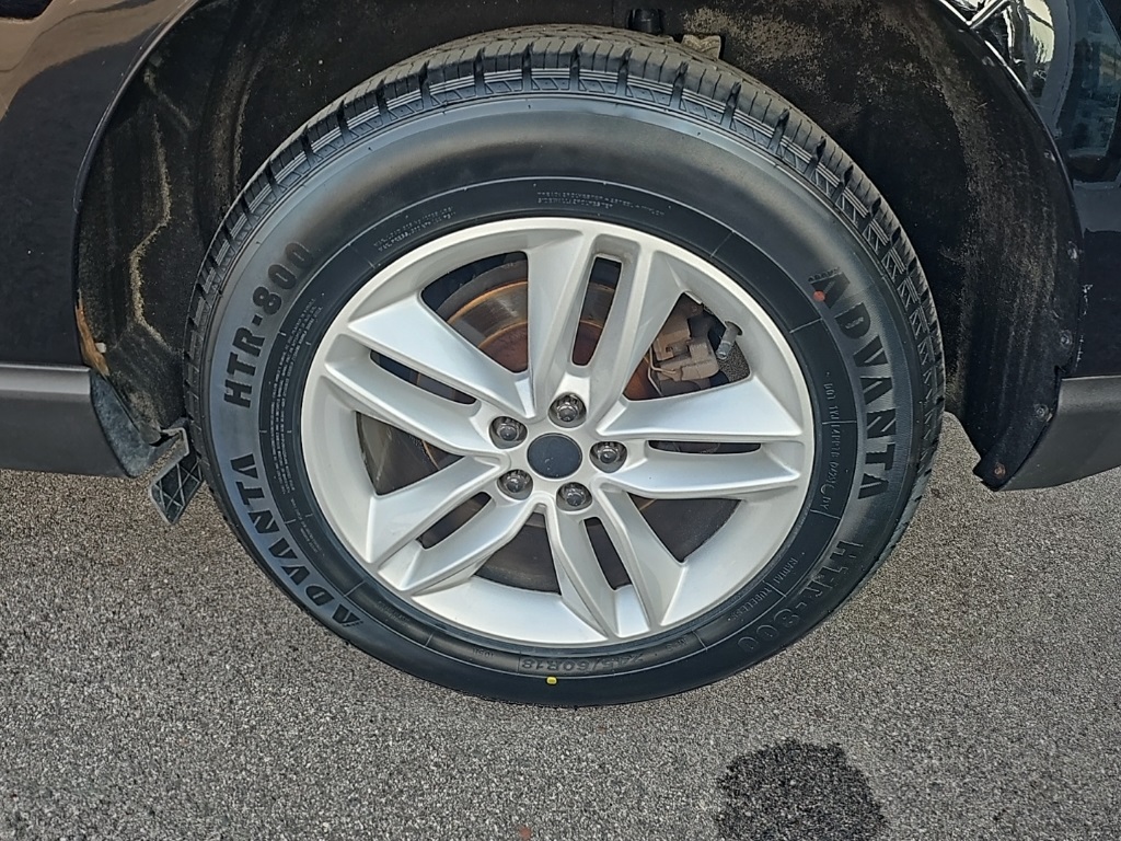 2016 Ford Edge SEL photo 14