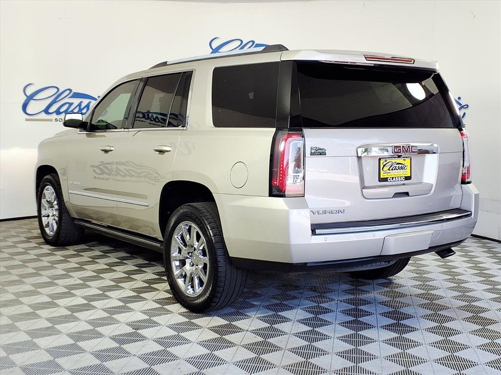 2015 Gmc Yukon Denali photo 2