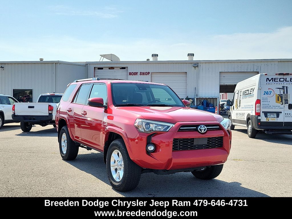 2024 Toyota 4Runner SR5's photo