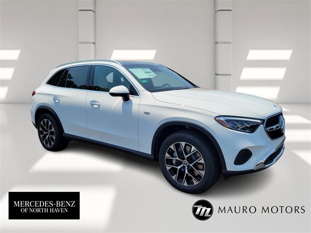 2025 Mercedes-Benz GLC Base's photo