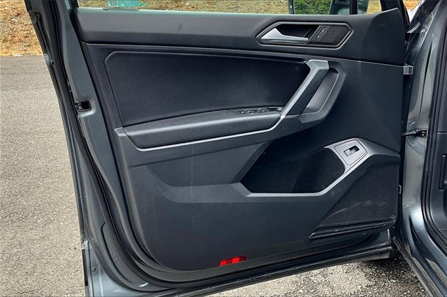 2020 Volkswagen Tiguan SE photo 20