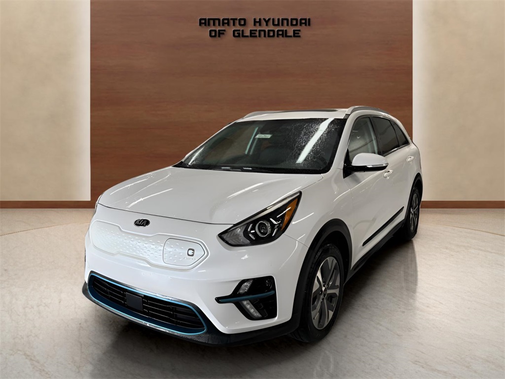 Used 2020 Kia Niro EX Premium with VIN KNDCE3LG9L5081046 for sale in Glendale, WI