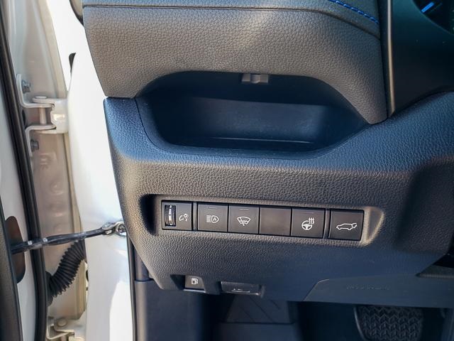 2019 Toyota RAV4 Hybrid XSE photo 12