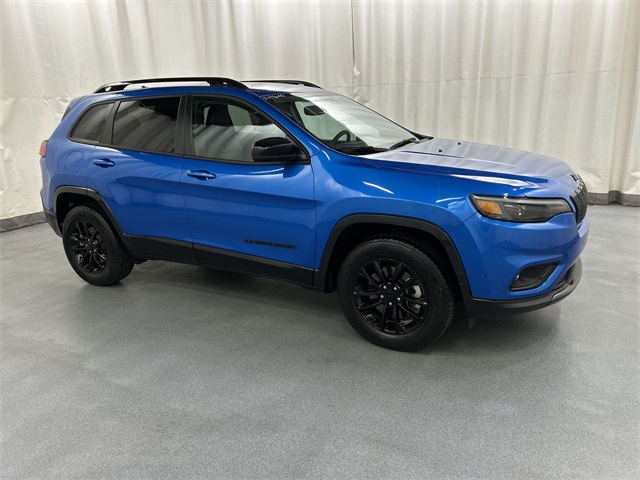 2023 Jeep Cherokee Altitude Lux's photo