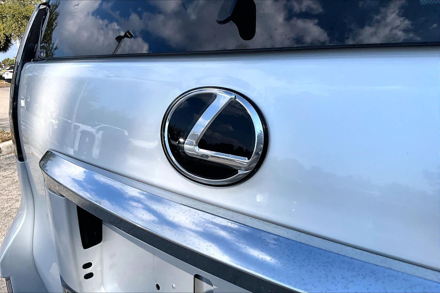 2023 Lexus GX LUXURY - Photo 30