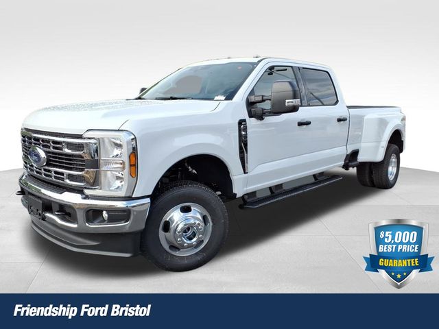 2026 Ford F-350 Super Duty XLT's photo