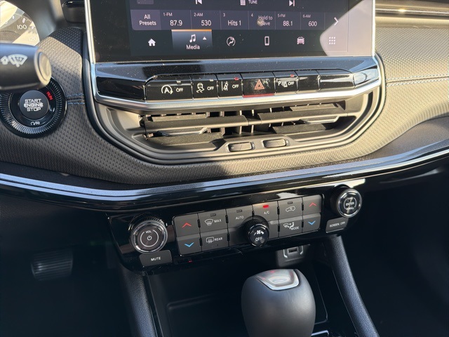 2026 Jeep Compass Limited photo 14