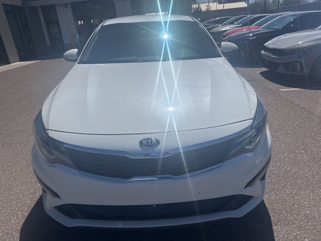 2020 Kia Optima LX photo 2