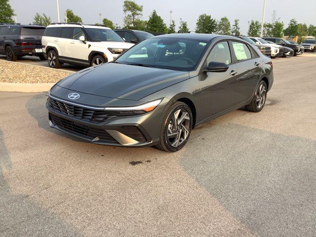 2025 Hyundai Elantra Blue's photo