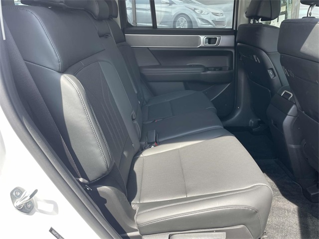 2025 Hyundai Santa Fe SEL photo 7