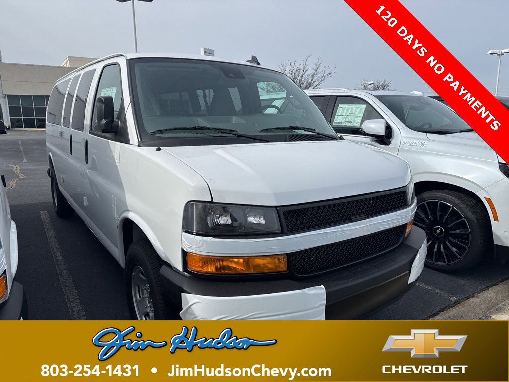 2025 Chevrolet Express Passenger LS's photo