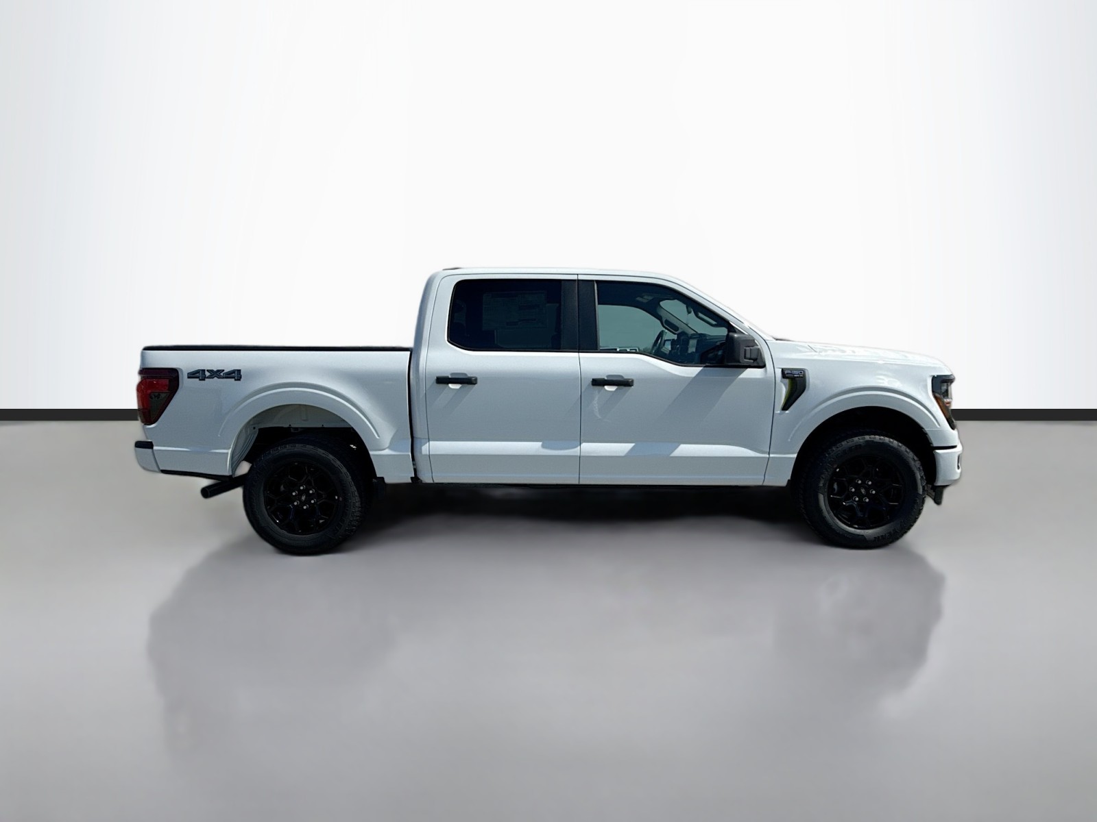 2025 Ford F-150 STX photo 4