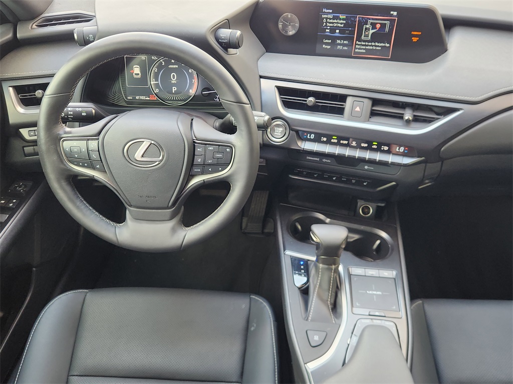 2020 Lexus UX 200 Premium photo 24