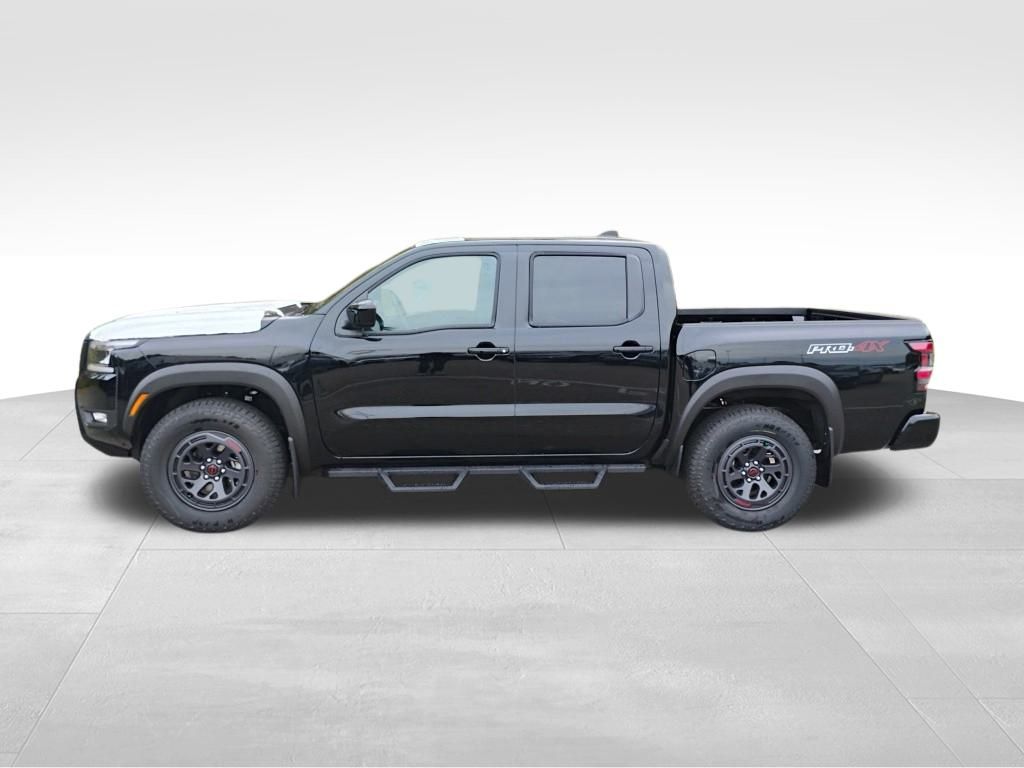 2025 Nissan Frontier PRO-4X photo 3