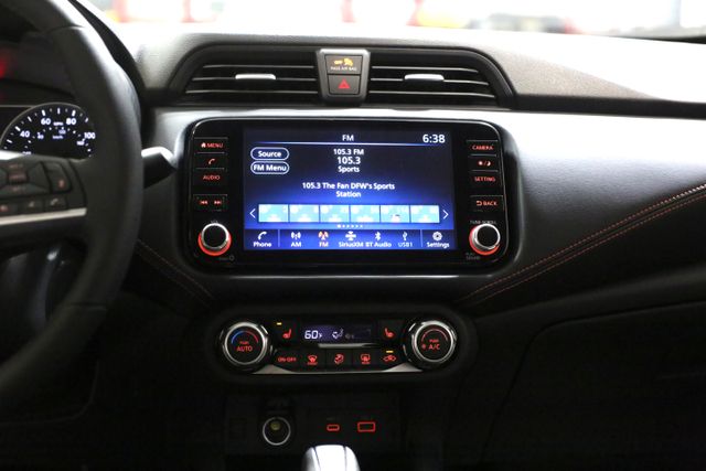 2025 Nissan Versa SR photo 10